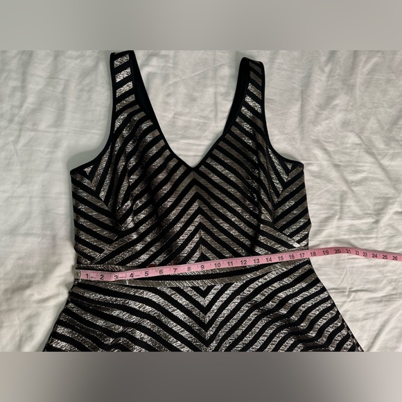 Karen Millen Metallic Striped Fit & Flare Cocktail Formal Dress Size 12 US/16 UK - Picture 5 of 11